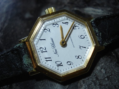 New classic handaufzug - ,