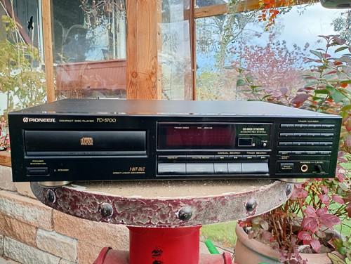 Pioneer 5700 player - pioneer, cd