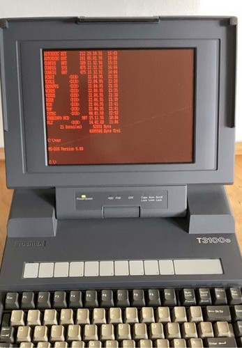 Tragbarer vintage computer - vintage,
